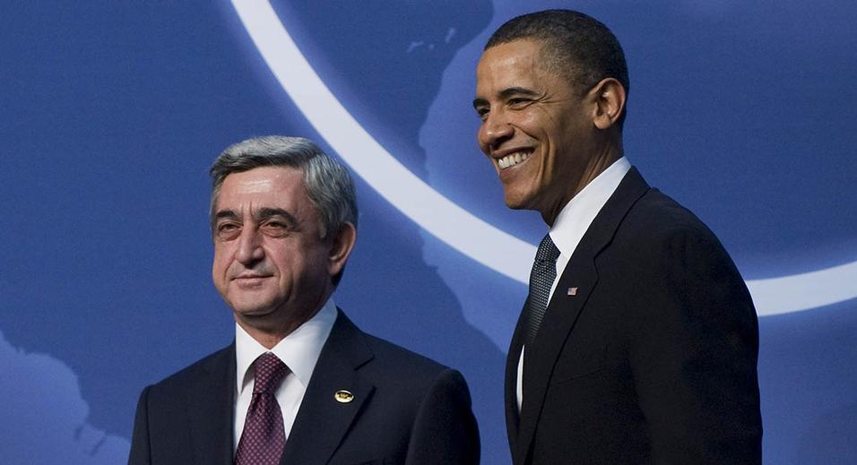 US President Barack Obama (R) greets President of Armenia Serzh Sarkisian upon his arrival for dinner during the Nuclear Security Summit at the Washington Convention Center in Washington, DC, April 12, 2010.                    AFP  PHOTO/Jim WATSON (Photo credit should read JIM WATSON/AFP/Getty Images)