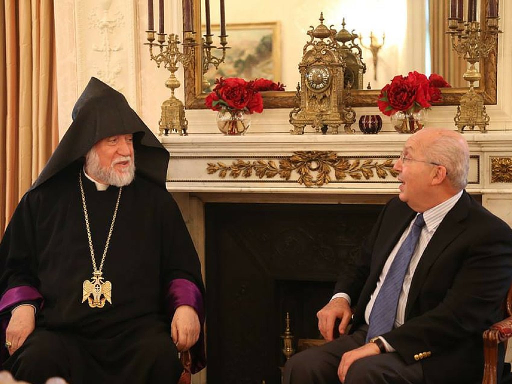 Armenian-Lebanese religious leader Aram I visits the Lebanese Embassy in Washington D.C. on May 11 to meet with Ambassador Antoine Chedid. They discussed the ongoing political and security situation in Lebanon and the threats Christians face in the Middle East. Photo courtesy of Armenian Weekly.