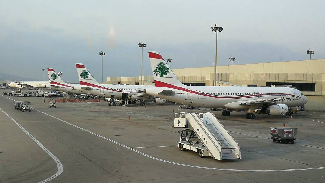 Аэропорт бейрут. Ливан Бейрут аэропорт. Аэропорт имени Рафика Харири. Бейрут аэропорт фото.